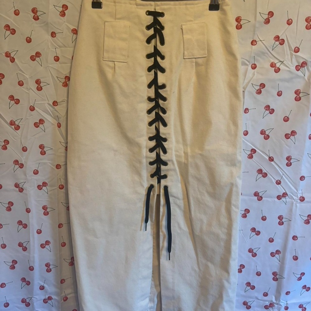 Candie's Cream Pencil Skirt with Black Lace-Up